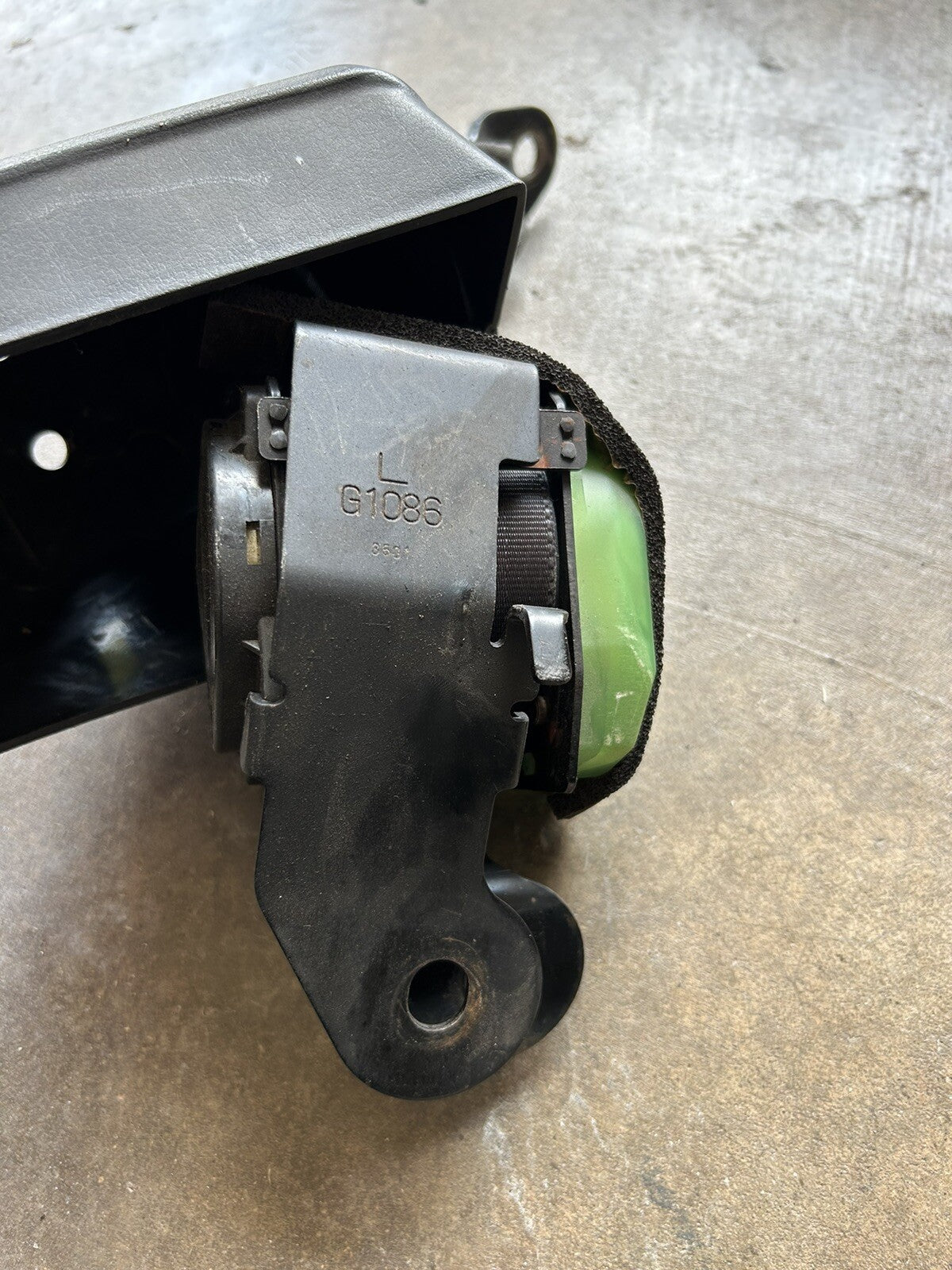 1991-1994 Nissan 240SX KA24DE S13 Driver Left Rear Seat Belt Retractor