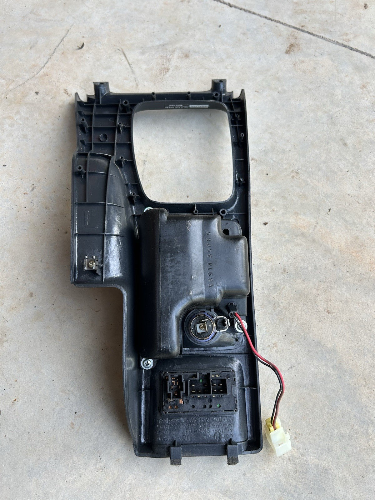90-96 NISSAN Z32 300ZX FRONT CENTER CONSOLE SHIFTER TRIM COVER PANEL OEM