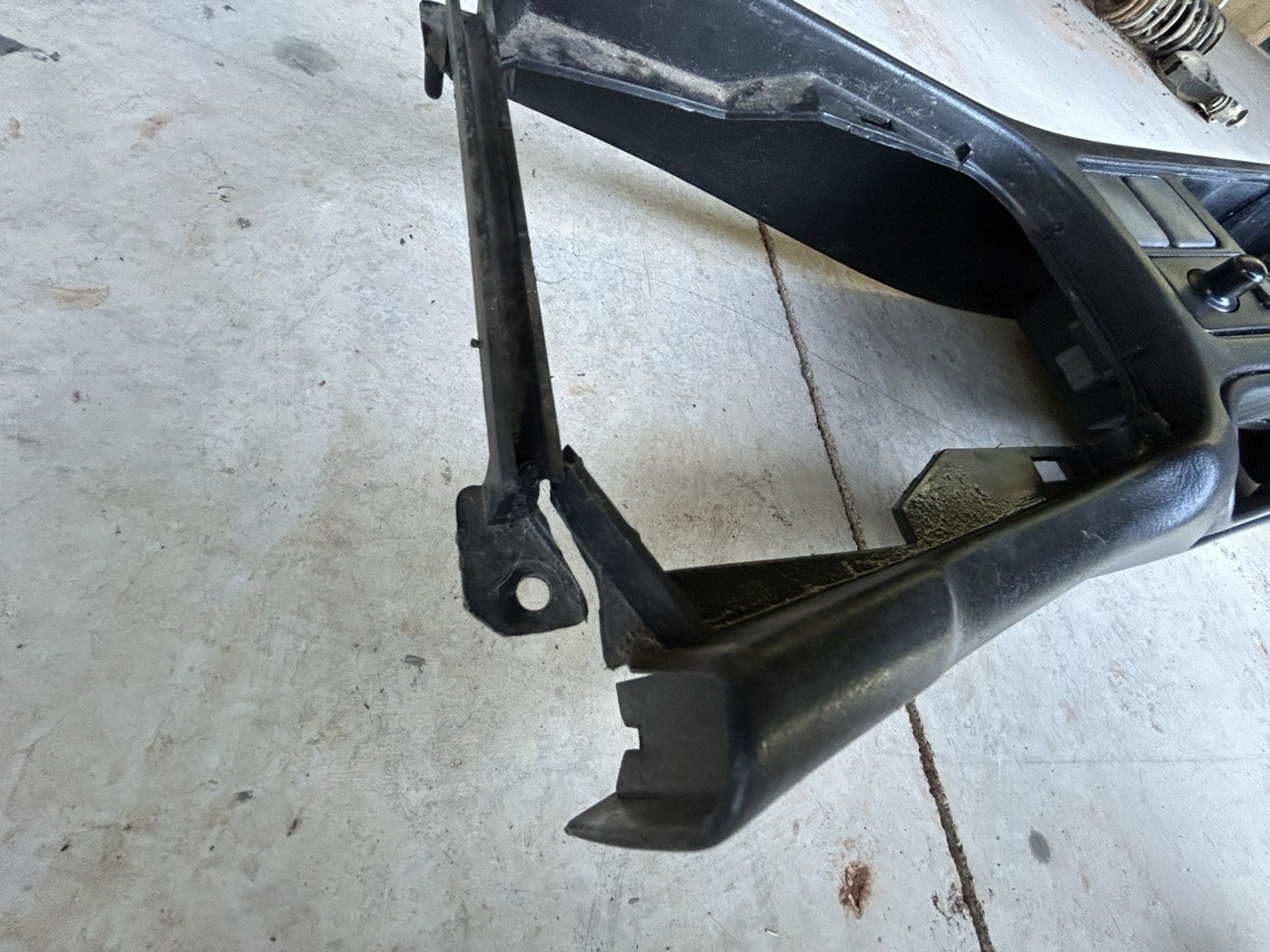 95-98 Nissan 240sx S14 OEM Interior Center Console Black