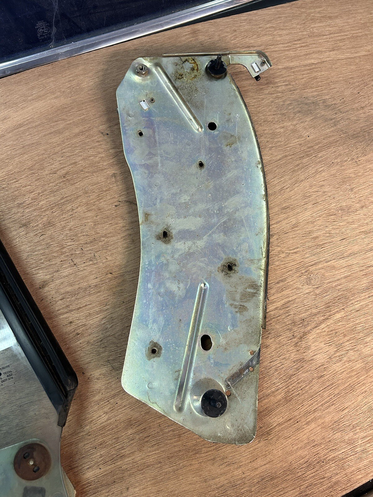 92-94 Nissan 240sx Convertible Right Rear Quarter Window Track w/ Glass S13 Vert