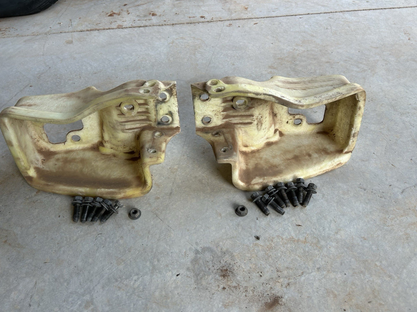 90-96 Nissan 300zx Z32 OEM Front Fog Light Mount Bucket Brackets PAIR L/R W/BOLT