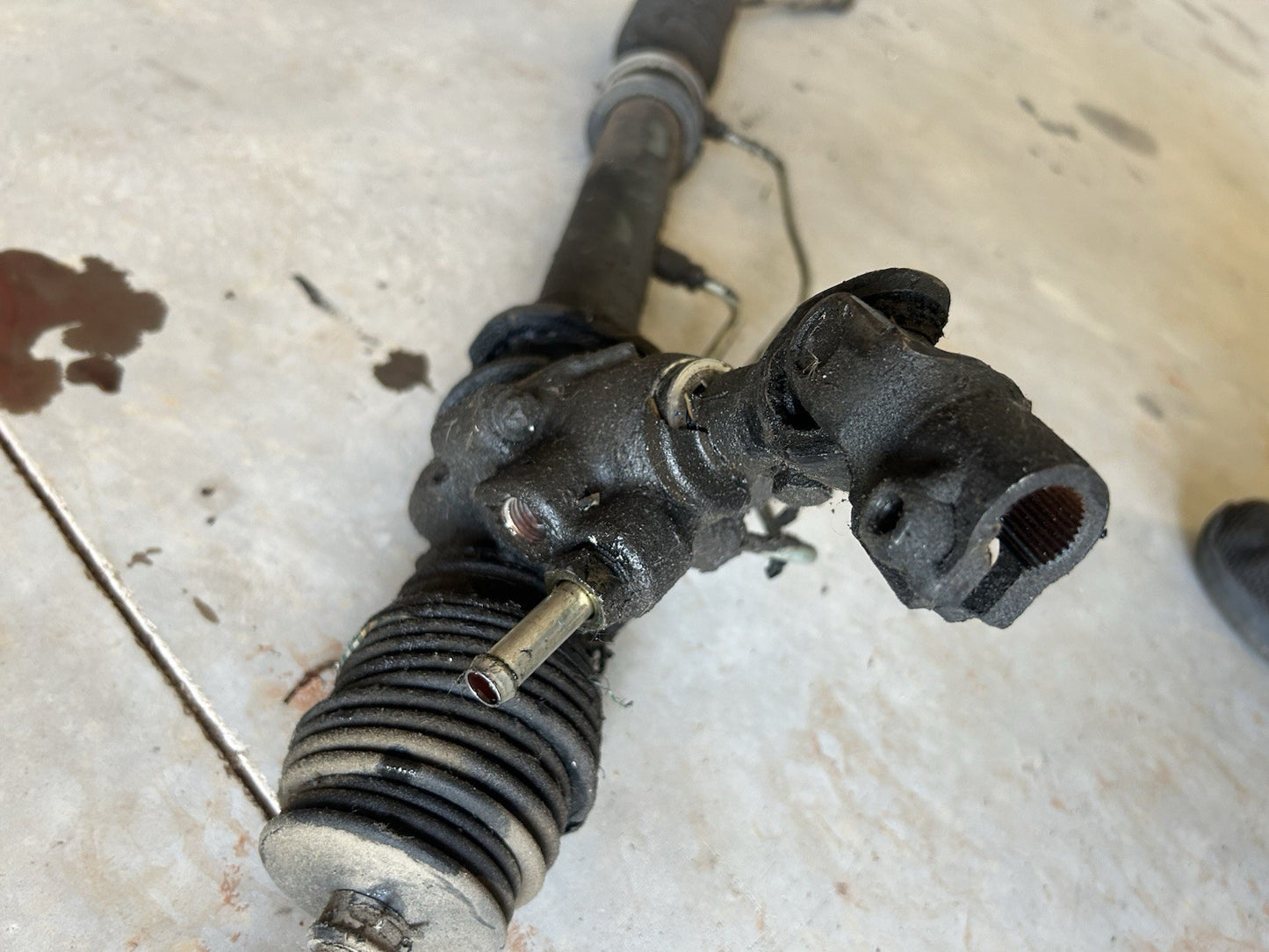 1995 1996 1997 1998 Nissan 240SX S14 OEM Power Steering Gear Rack Pinion