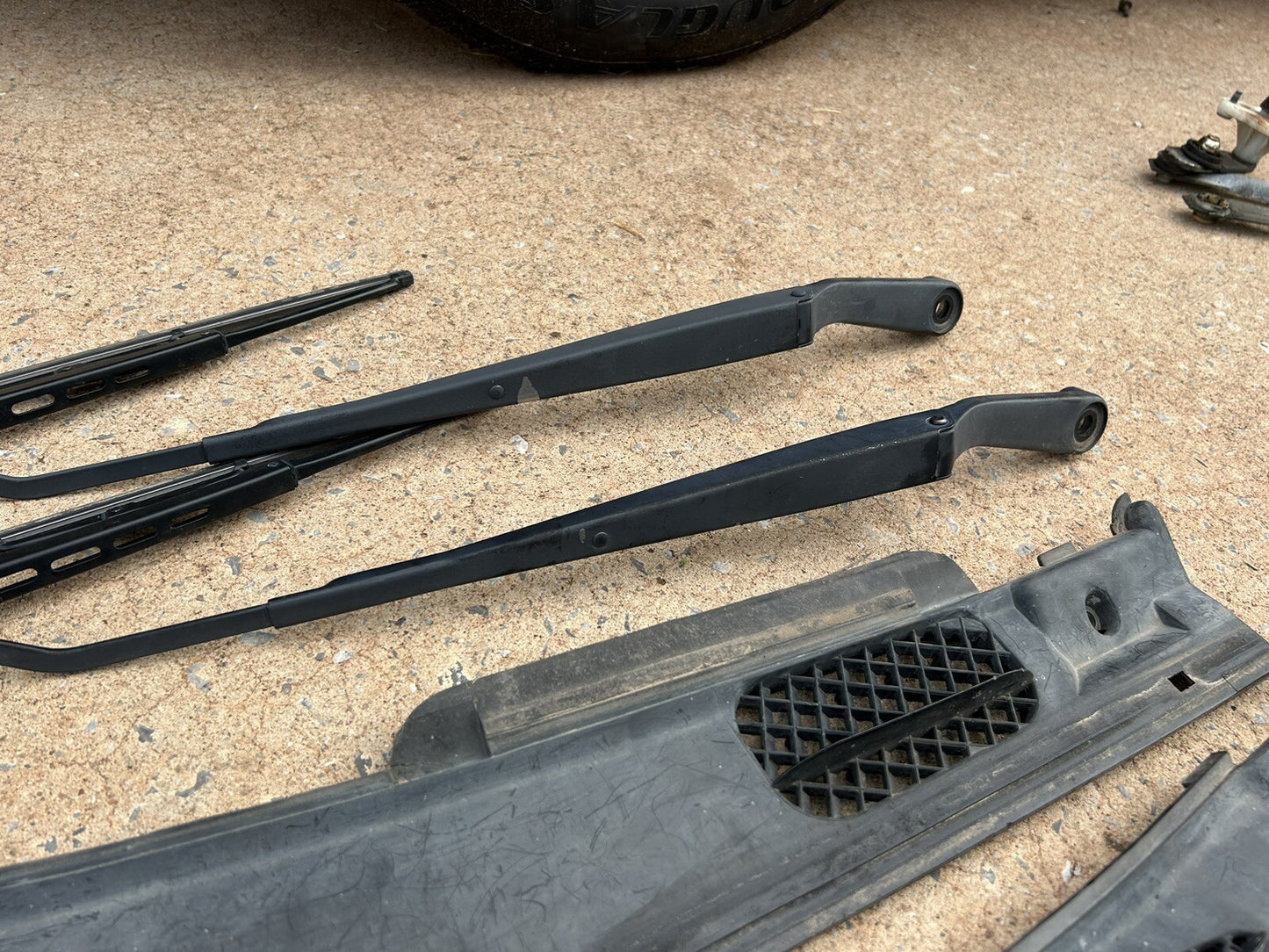 89-94 Nissan 240sx Front Windshield Cowl Trim W Arms S13 Wiper Cover Sill Vents