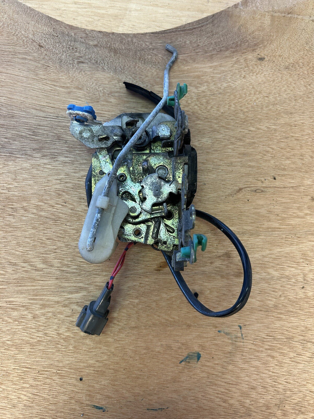 89-94 NISSAN 240SX S13 Right Door Lock Latch Actuator OEM RH Passenger