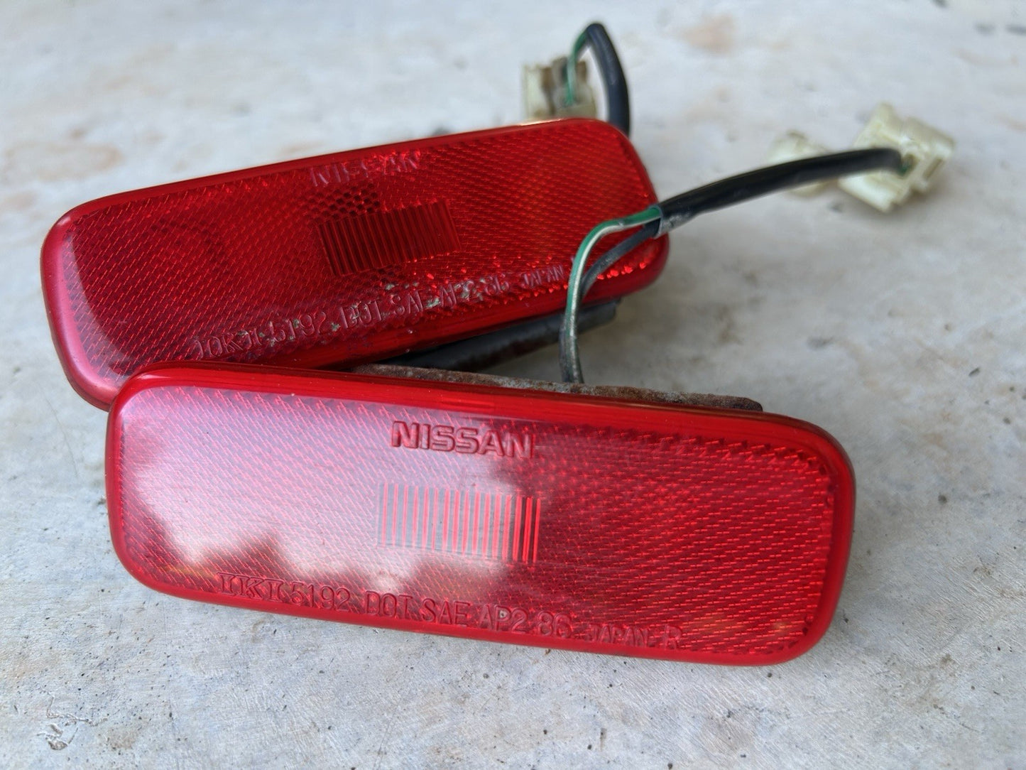 89-94 Nissan 240sx S13 Left + Right Pair Rear Side Marker Light w/bracket OEM