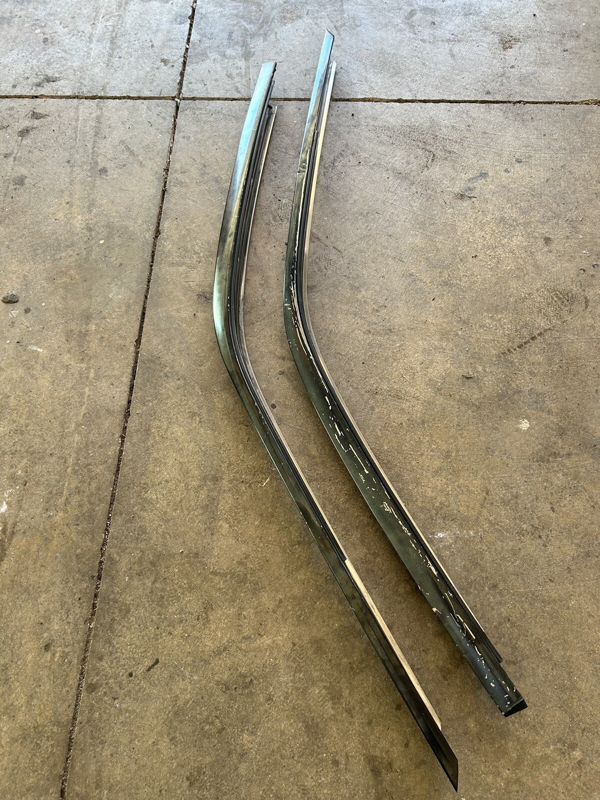 89-94 Nissan 240sx HATCH Pair Exterior Drip Rail S13 Upper Window A Pillar Trim