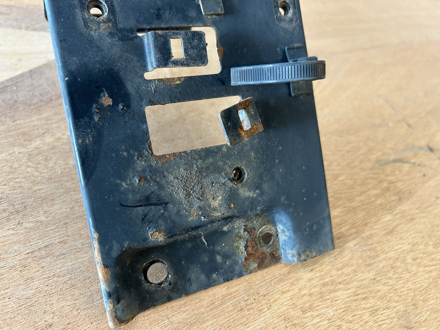 89-94 Nissan 240SX S13 Engine Bay Fuse Relay Box Bracket RF Holder USED