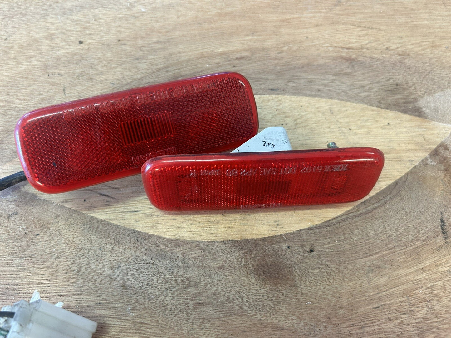 89-94 NISSAN 240SX Rear Side Reflector Pair x2 OEM 2619540F10