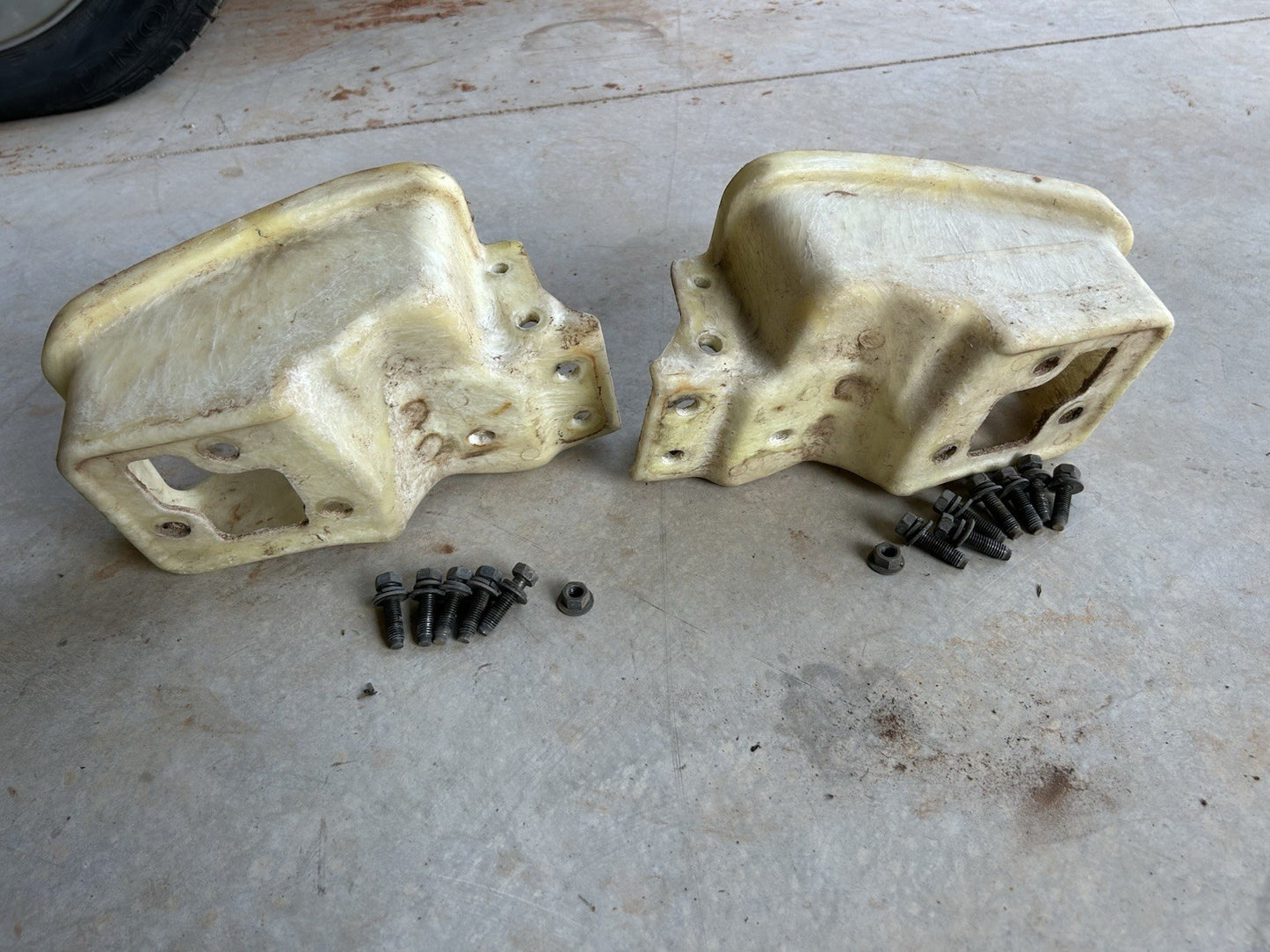 90-96 Nissan 300zx Z32 OEM Front Fog Light Mount Bucket Brackets PAIR L/R W/BOLT