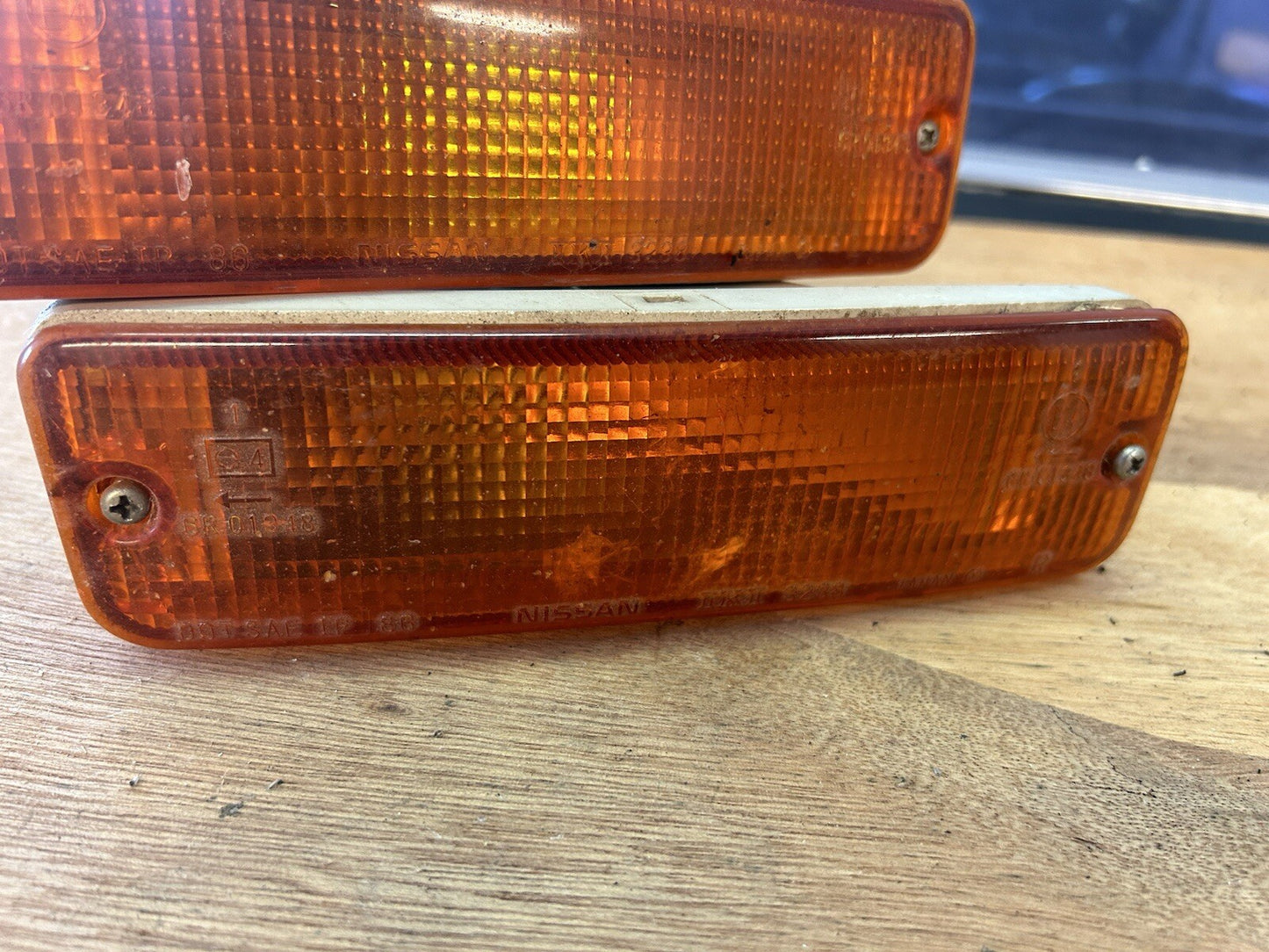89-90 Nissan 240sx S13 OEM Pignose Front Bumper RH LH Turn Signals Light Silvia
