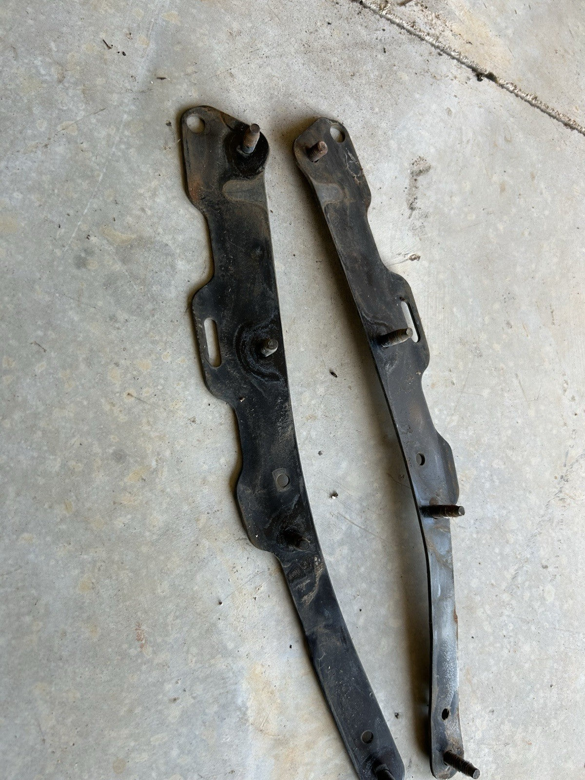 91-94 Nissan 240sx S13 Front DOHC Bumper Mount Bracket Retainer Set OEM LH RH