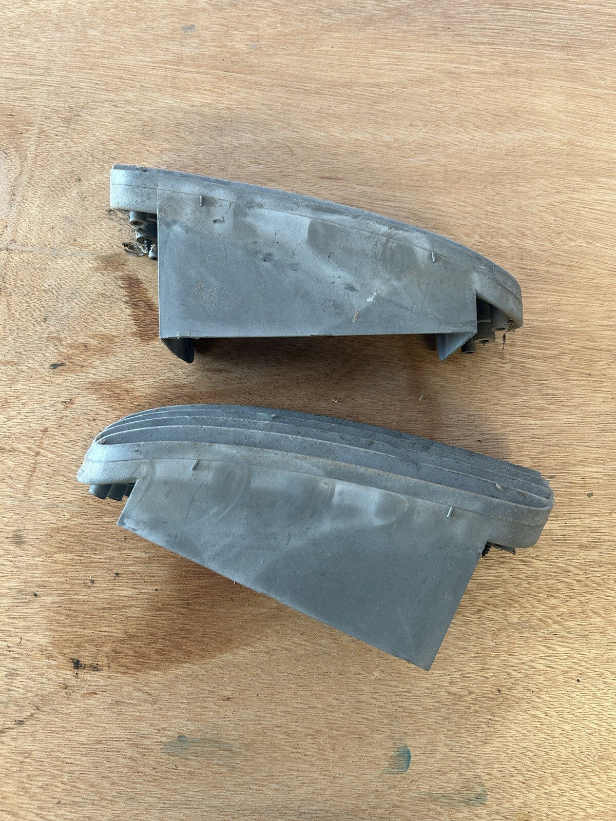 91-94 Nissan 240sx S13 OEM Sharknose Front Bumper Lower Grill Inserts PAIR L/R