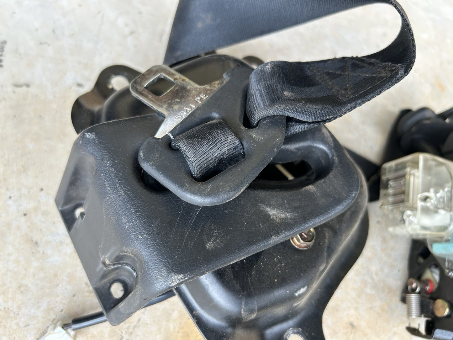 90-96 Nissan 300ZX Front Seat Belt RH Right 2+0 Z32 Black Passenger Front