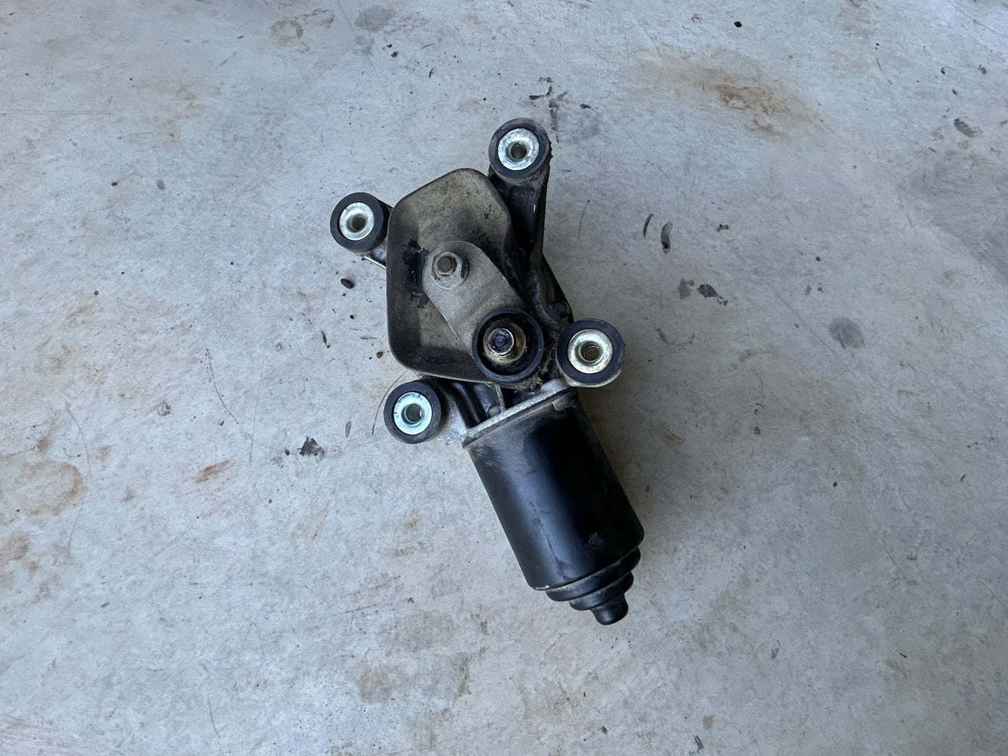 89-94 Nissan 240sx S13 OEM Front Windshield Wiper Motor