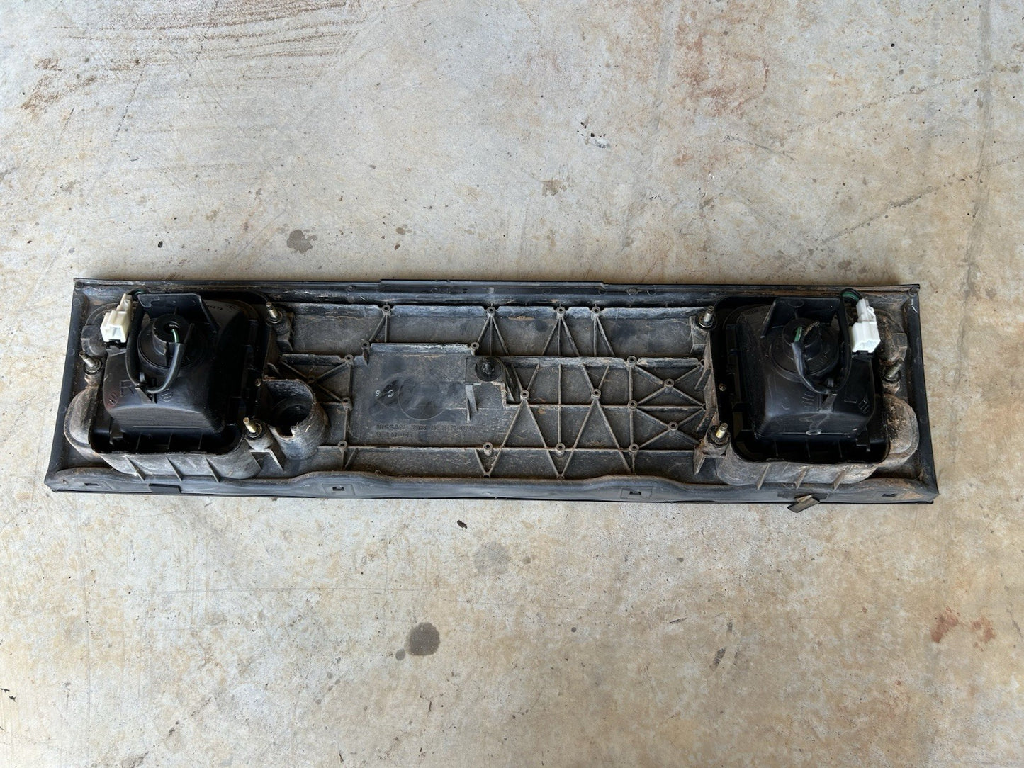 90-96 Nissan 300zx Z32 OEM Rear Center Tail Reverse Light Panel