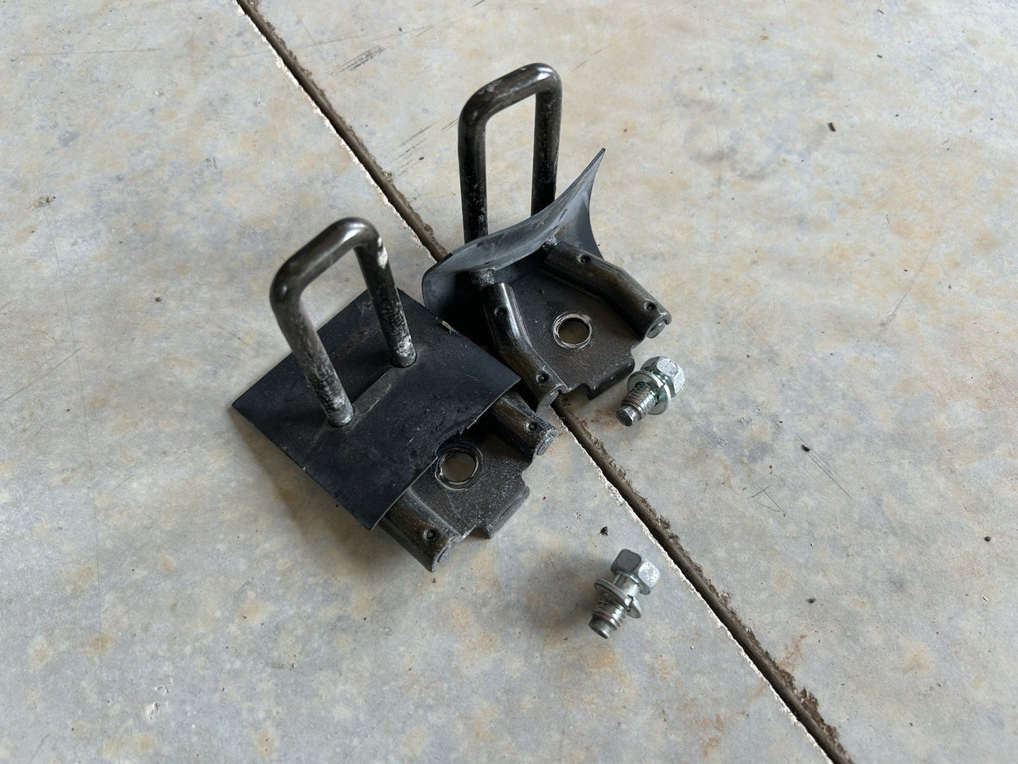 89-98 Nissan 240sx S13 S14 Rear Seat Latch Bracket Set 180sx Silvia Z32 300zx