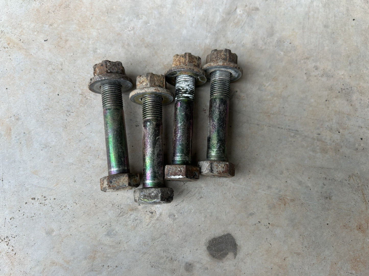 NISSAN 240sx 89-94 REAR SUSPENSION LOWER LINK RLCA BOLT & NUT 4pcs OEM