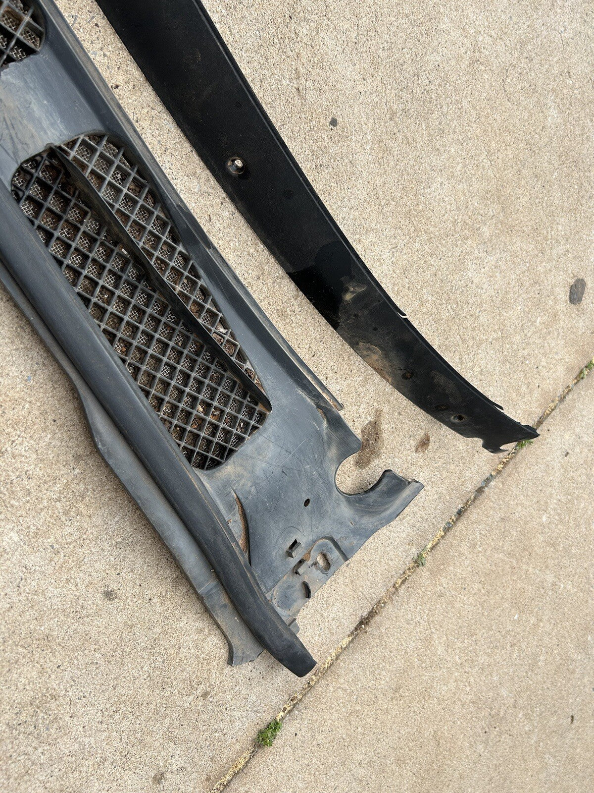 89-94 Nissan 240sx Front Windshield Cowl Trim S13 Wiper Cover Sill Vents Window