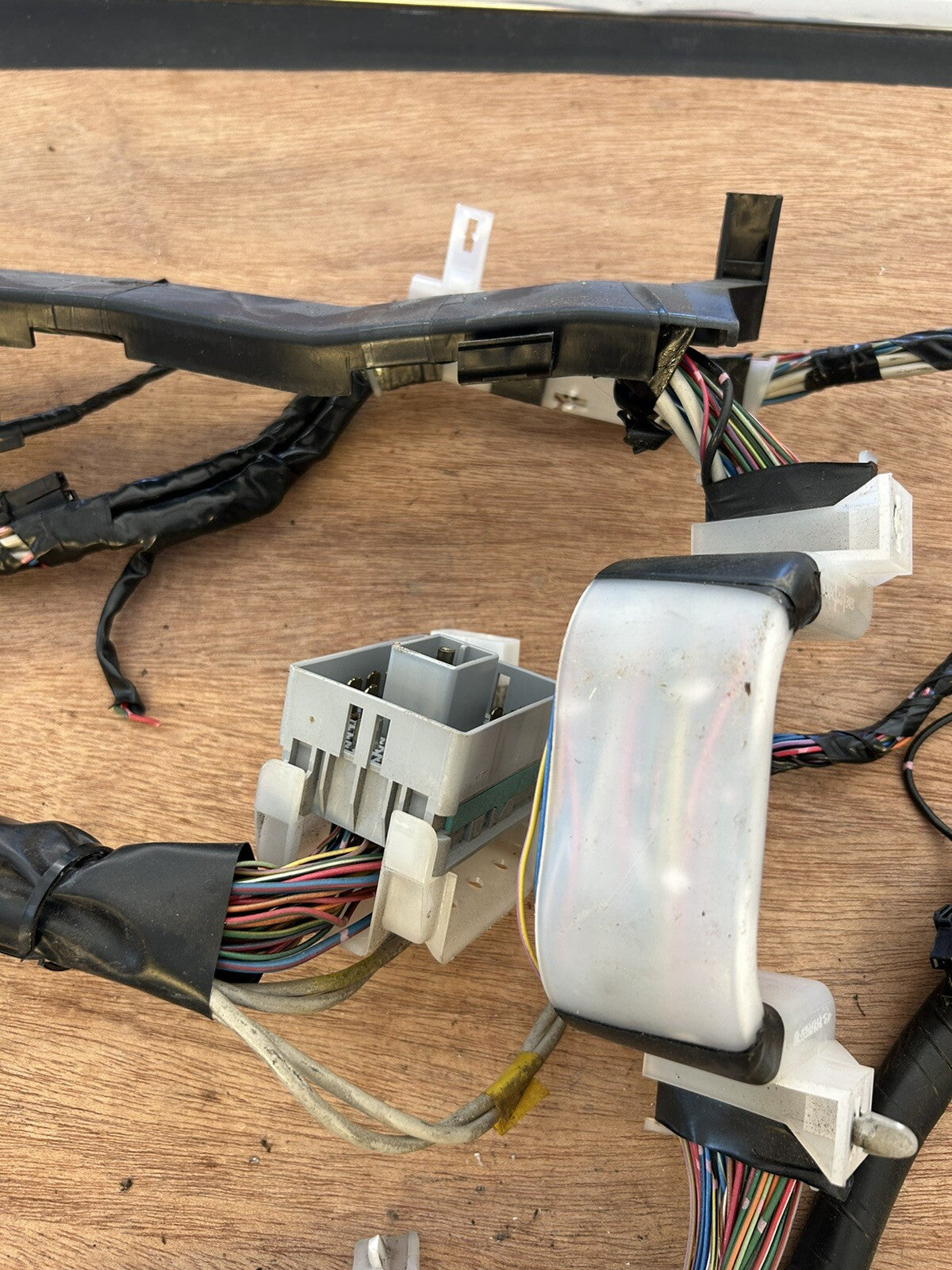 95-96 Nissan 240sx S14 Middle Body Harness Chassis Wiring inTerior Mid left
