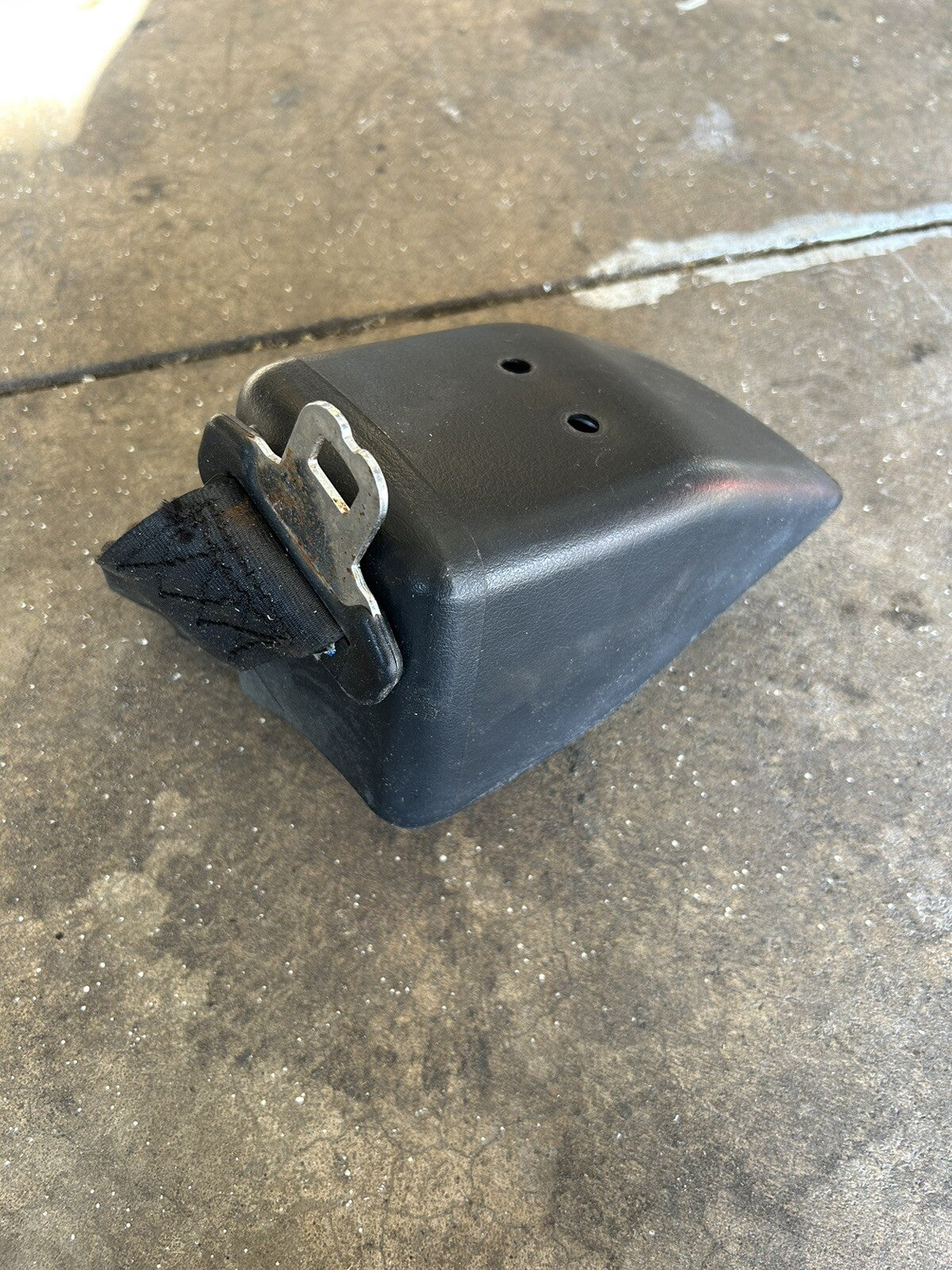1989-1993 Nissan 240sx S13 Driver Left Rear Black Seat Belt Retractor Faded
