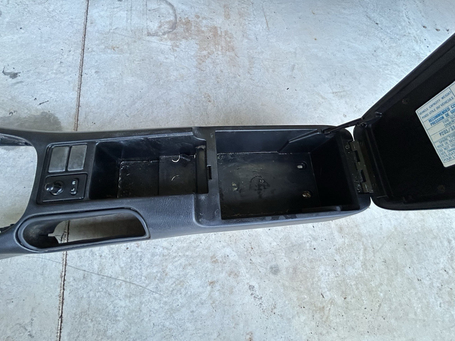 95-98 Nissan 240sx S14 OEM Interior Center Console Black