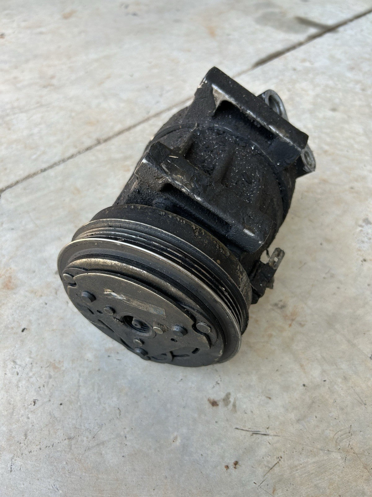 91-94 OEM Nissan 240SX S13 KA24DE Air Compressor A/C -Working