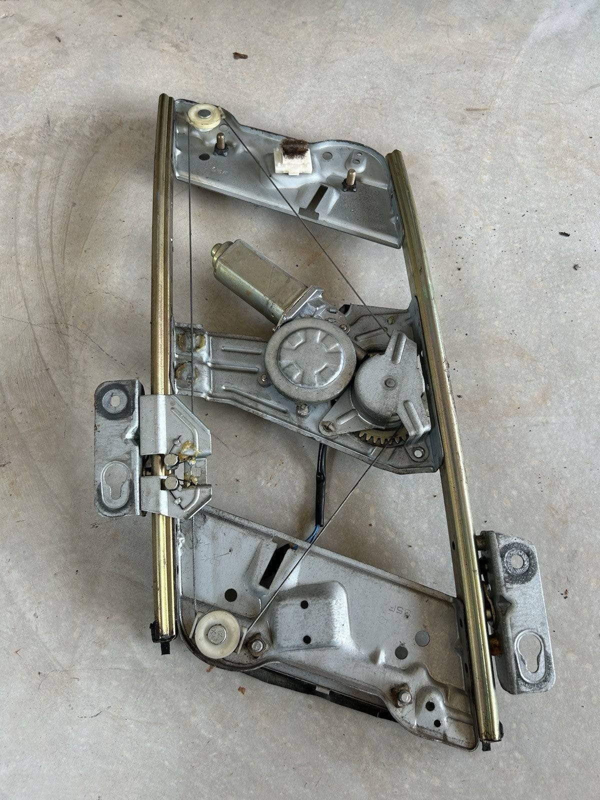 89-94 NISSAN 240SX S13 RIGHT PASSENGER SIDE WINDOW REGULATOR Motor Working!