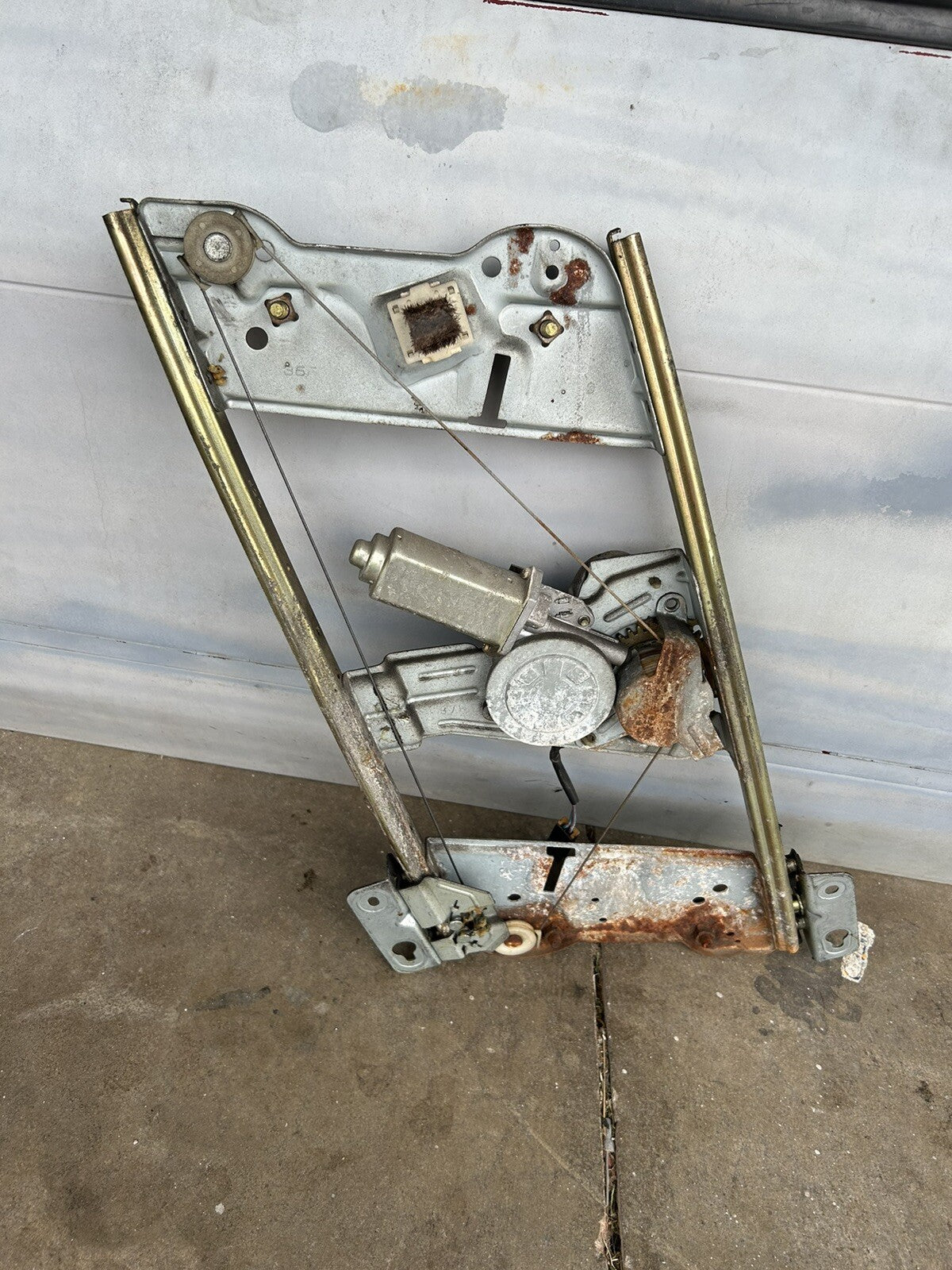89-94 Nissan 240sx S13 RIGHT SIDE Power Window Regulator Motor -TESTED