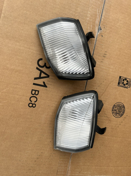95-98 Nissan 240SX OEM Silvia KOUKI Corner Lights - Light Damaged 