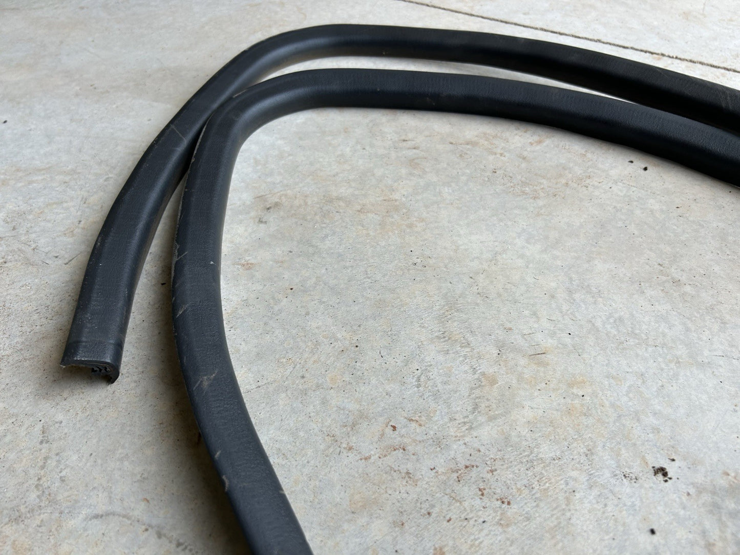 90-96 Nissan 300zx Z32 T Top Roof Weather Strip Seal Right & Left SET LH RH OEM