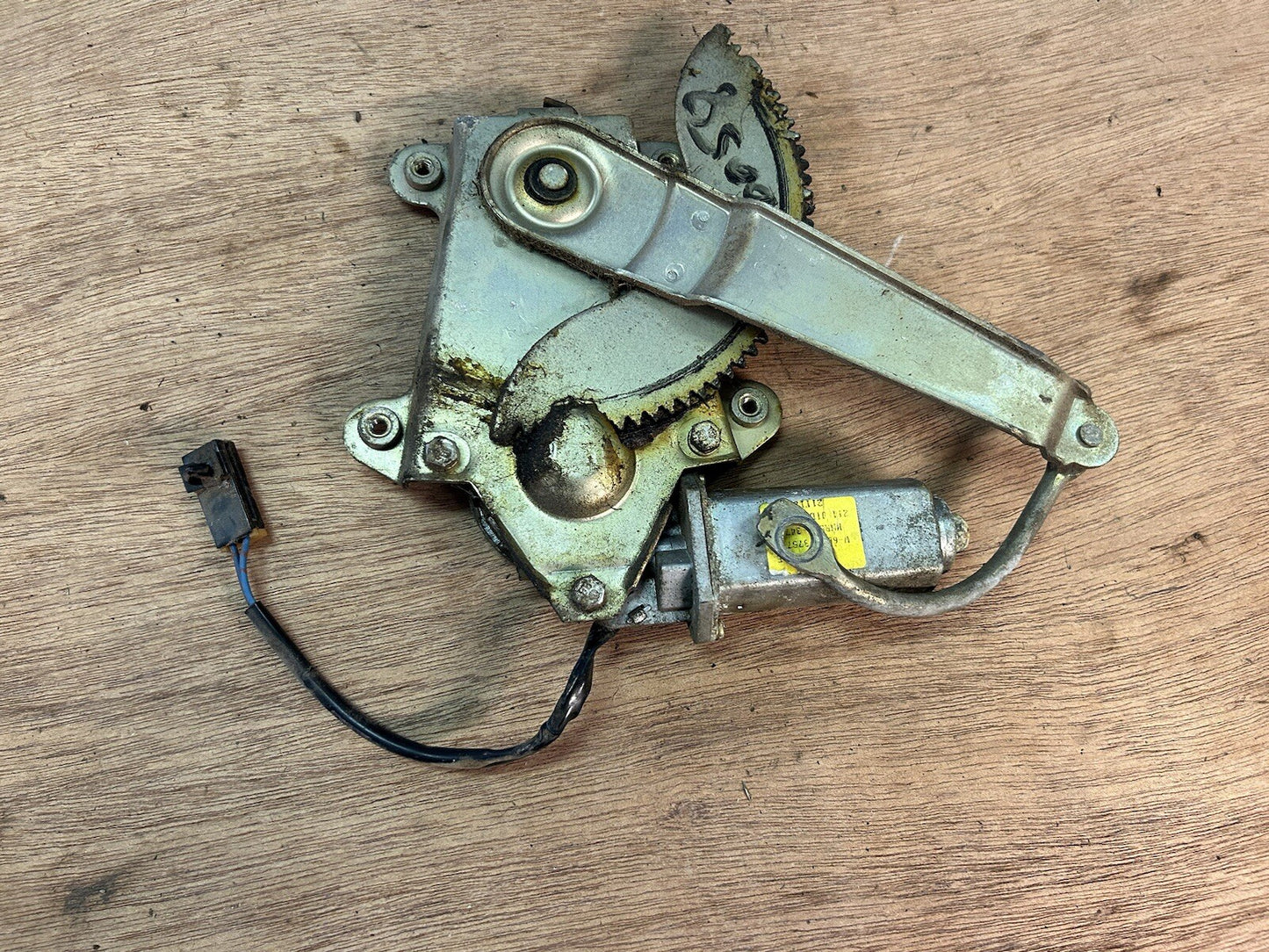 92-94 Nissan 240sx Convertible LEFT Rear Quarter Window Motor Drivers LH TESTED