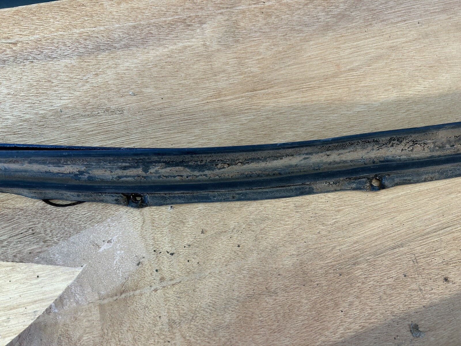 1991-1994 Nissan 240SX Convertible VERT OEM Rubber Weatherstrip Top To Roof Seal