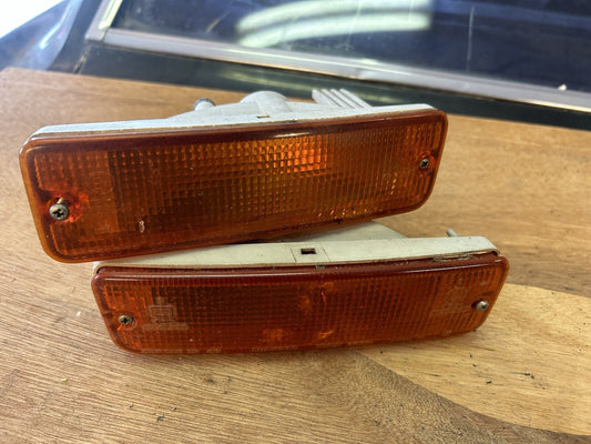 89-90 Nissan 240sx S13 OEM Pignose Front Bumper RH LH Turn Signals Light Silvia