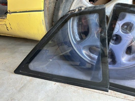 89-93 Nissan 240sx S13 Coupe OEM Rear RH Right Pass Quarter Window Glass- GOOD