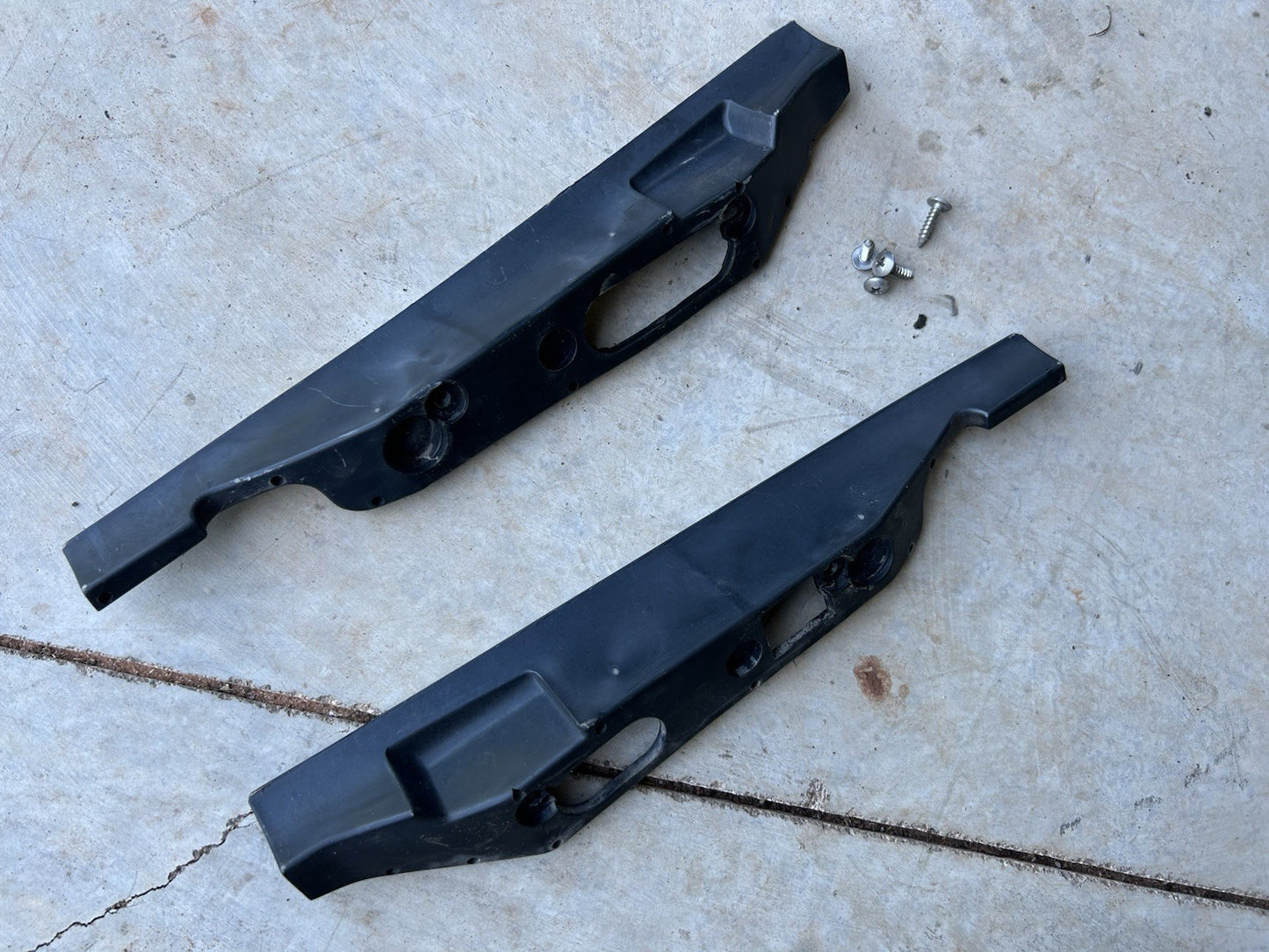 LH & RH Pop-Up Headlight Rain Guard Trim 26317-40F00 fits Nissan S13 180SX 240SX