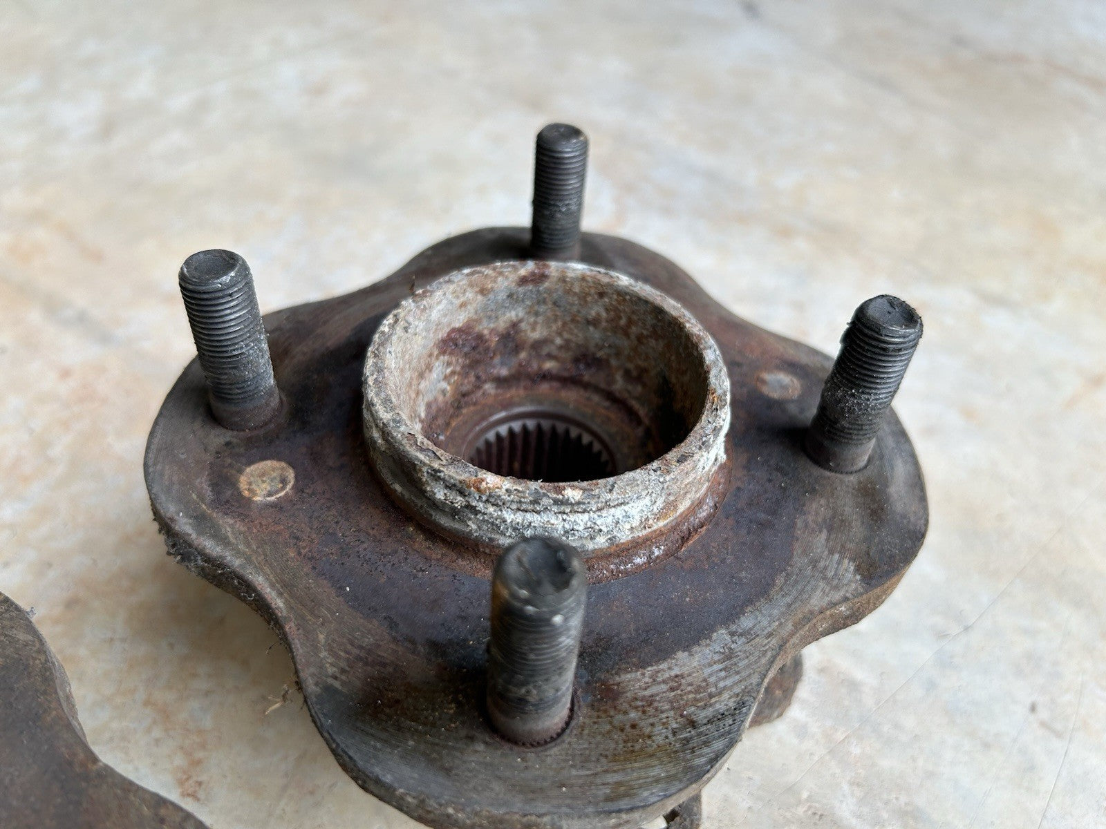89-94 Nissan 240sx S13 OEM Rear 4 Lug Wheel Hubs PAIR Left & Right