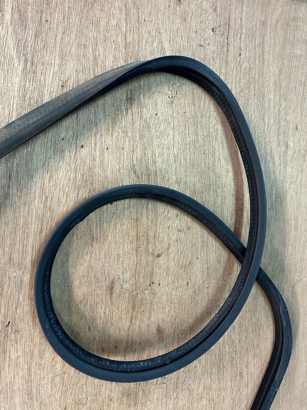 89 94 240SX S13 COUPE OEM TRUNK WEATHER STRIP SEAL 89 90 91 92 93 94