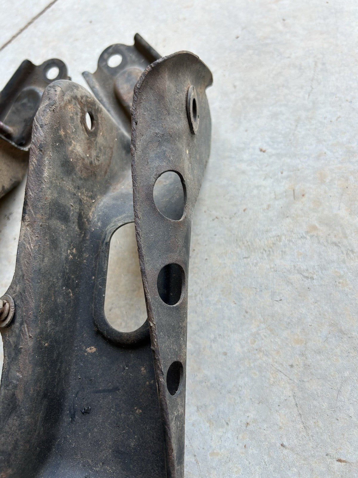 95-98 Nissan 240sx S14 OEM Front Tension Rod Mount Brackets PAIR Left & Right