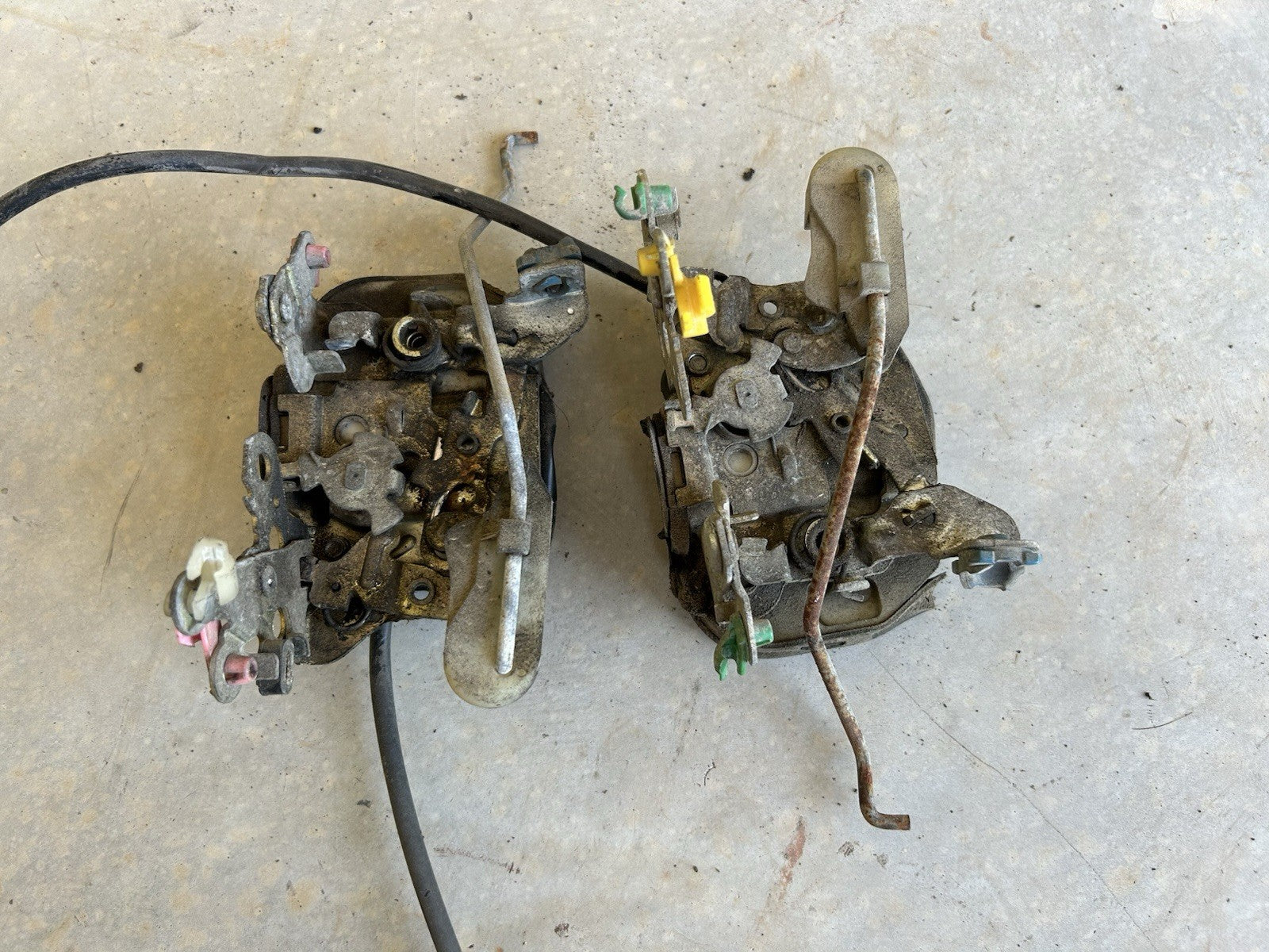 89-94 NISSAN 240SX S13 Right Door Lock Latch Actuator OEM RH Passenger