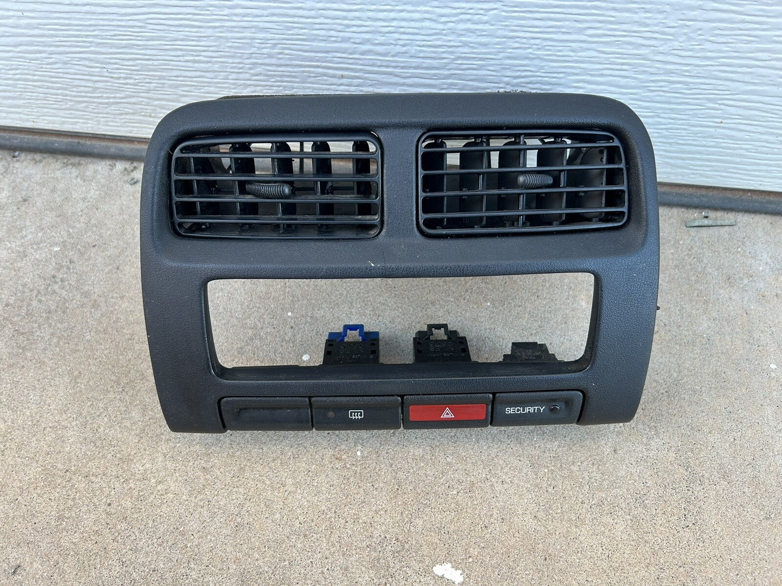 S14 Nissan 1995-1998 S14 AC Bezel (Cracked)  With Hazard Switch Zenki kouki