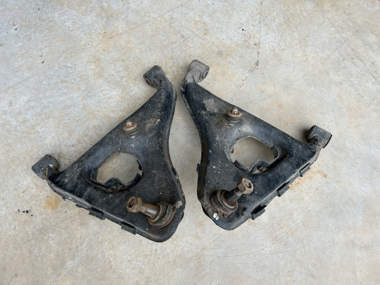 89-94 Nissan 240sx S13 OEM Rear Lower Control Arms PAIR Left & Right