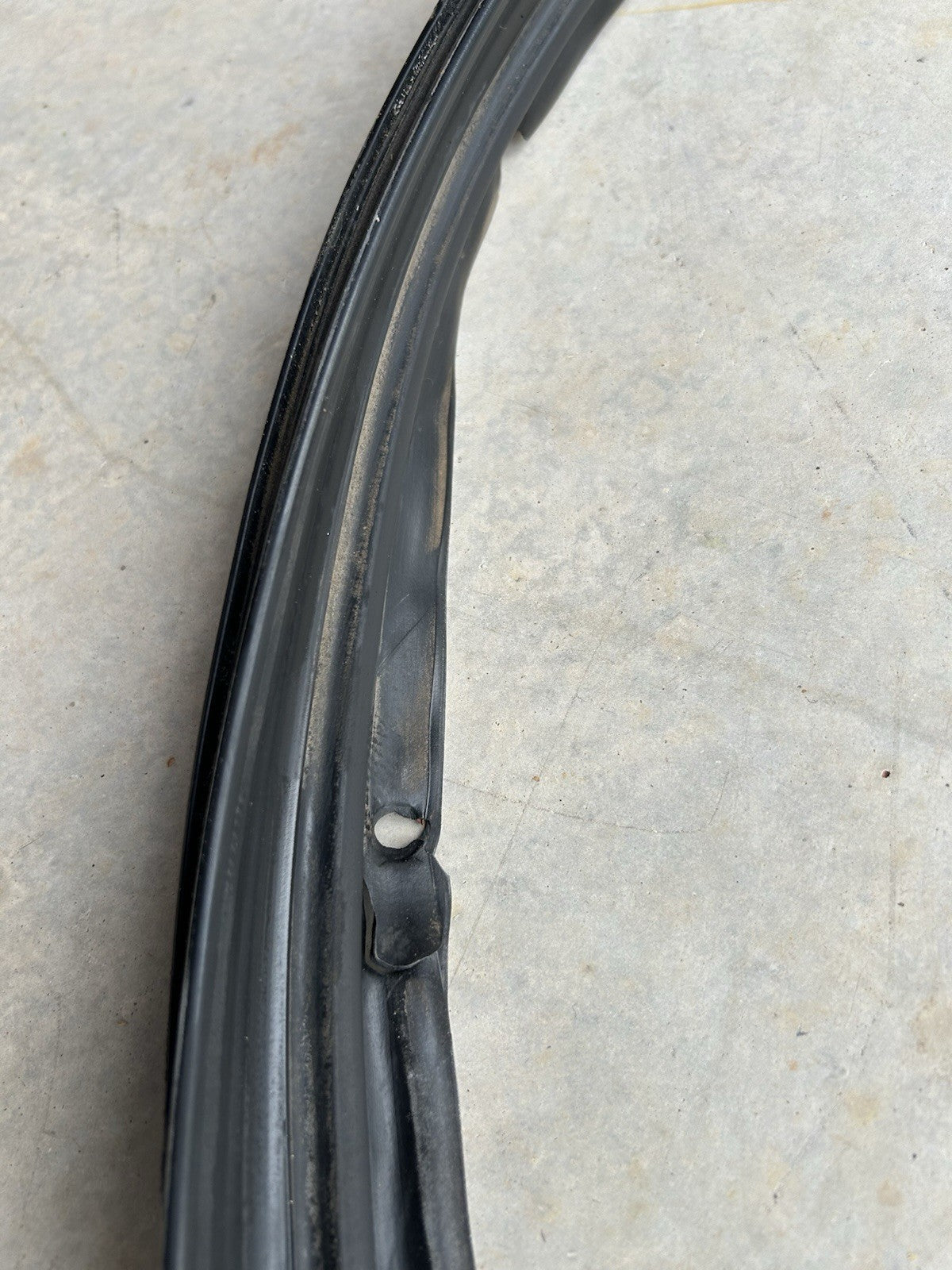 1991-1994 Nissan 240SX Convertible VERT OEM Rubber Weatherstrip Top To Roof Seal