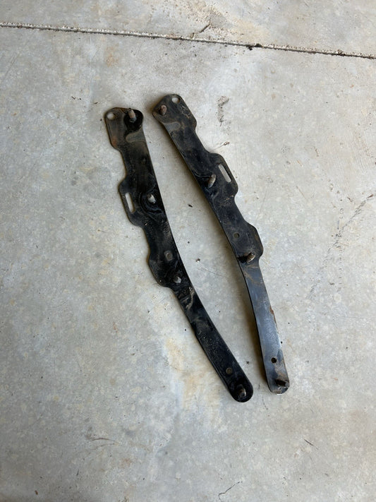91-94 Nissan 240sx S13 Front DOHC Bumper Mount Bracket Retainer Set OEM LH RH
