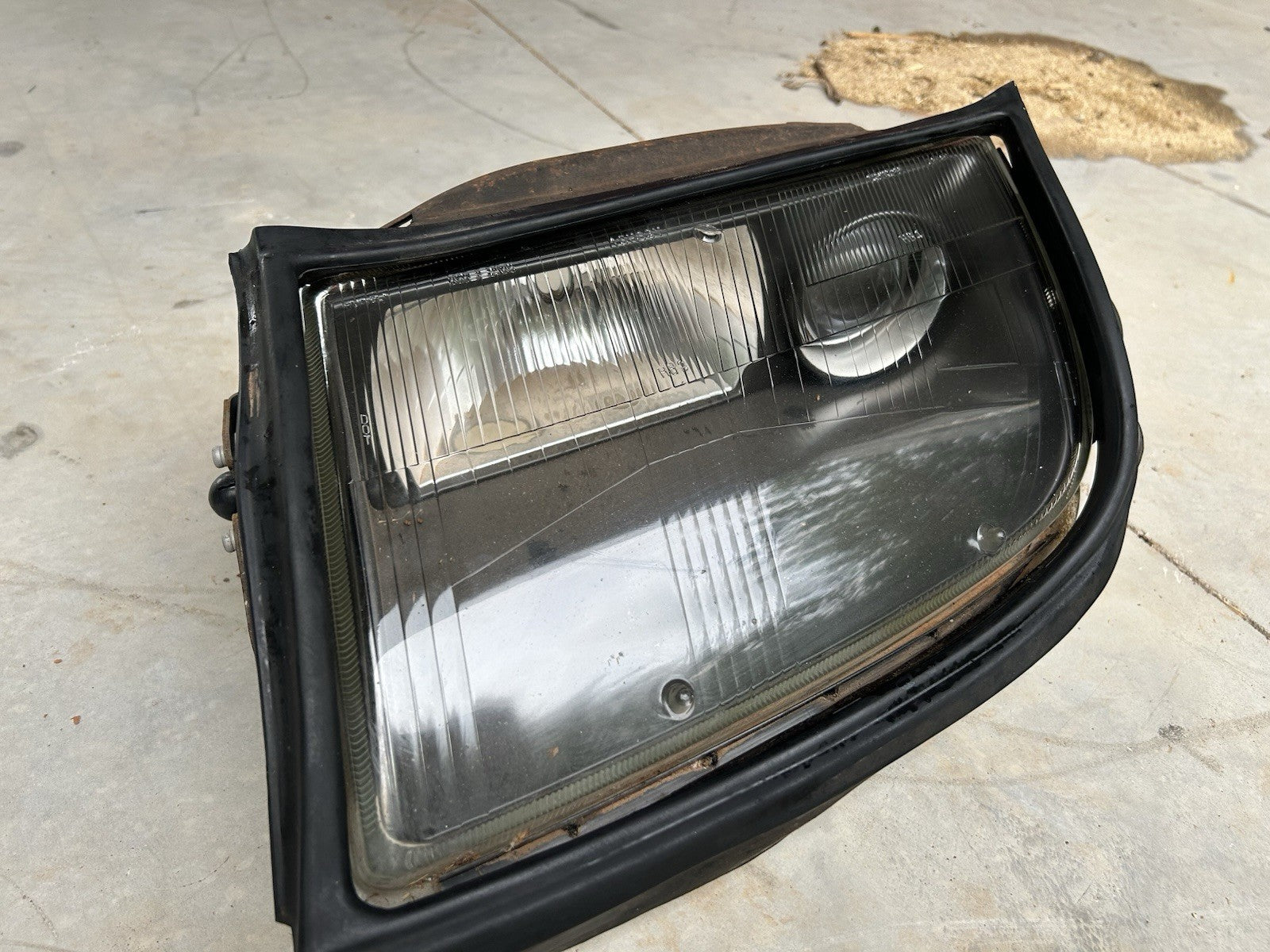 90-96 Nissan 300zx Z32 OEM LH Left Driver Side Headlight- Damaged