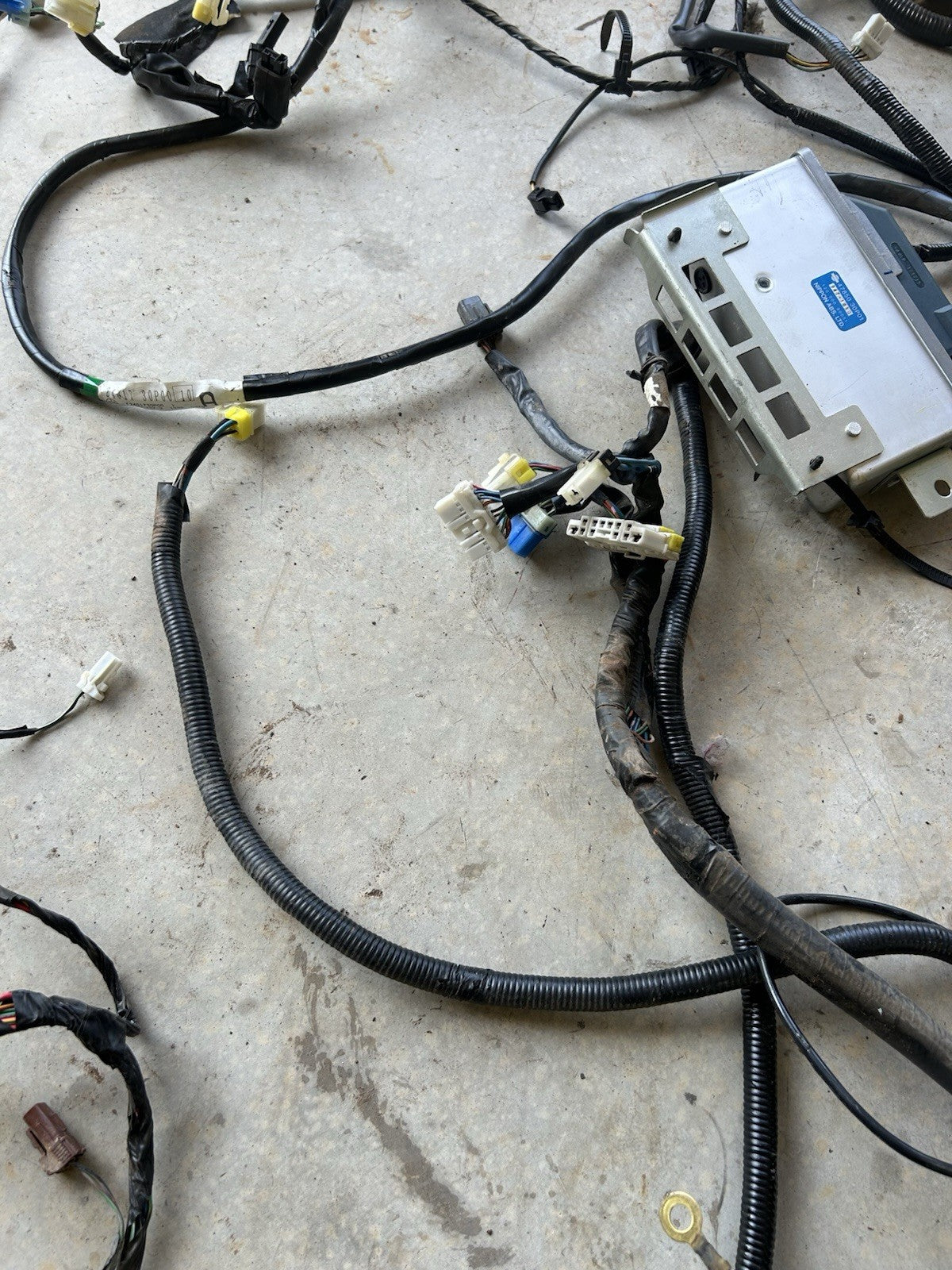 1990 NISSAN Z32 300ZX 2+0 COUPE A/T UNDER DASH WIRE WIRING HARNESS OEM
