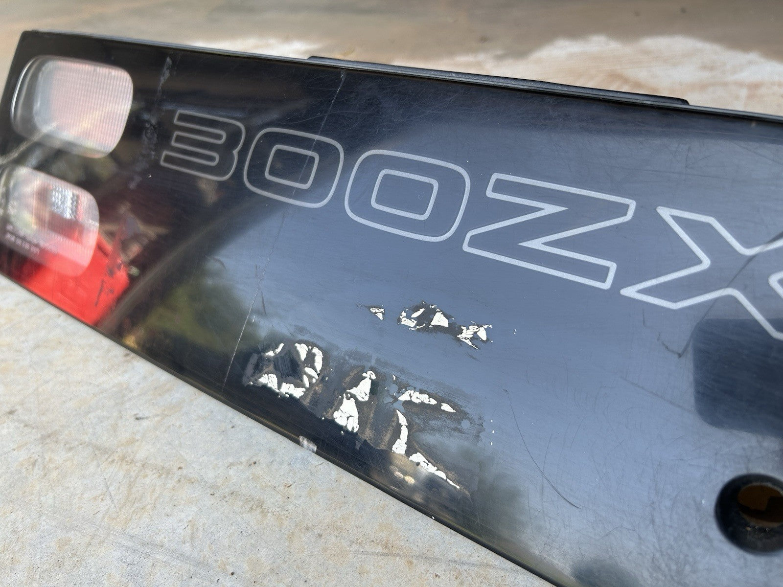 90-96 Nissan 300zx Z32 OEM Rear Center Tail Reverse Light Panel