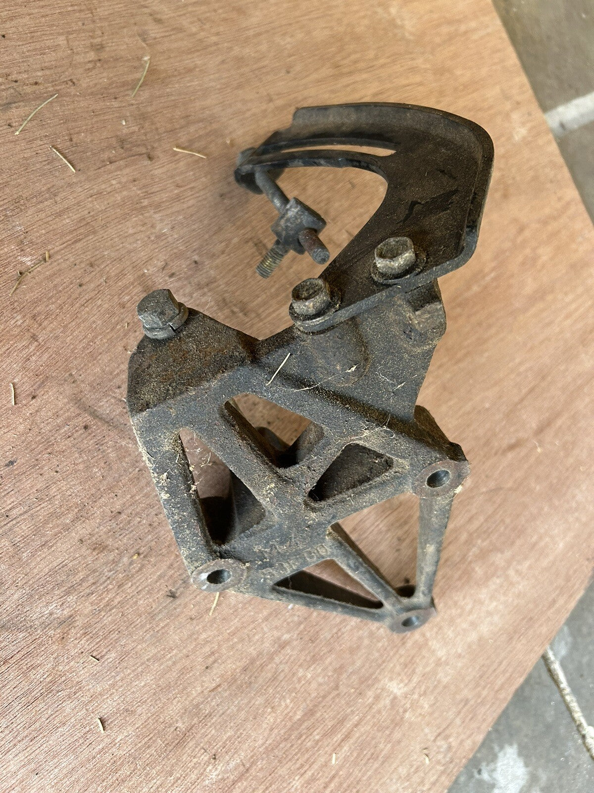 91-94 Nissan 240sx Power Steering Pump Bracket & Tensioner S13 KA24DE KA24
