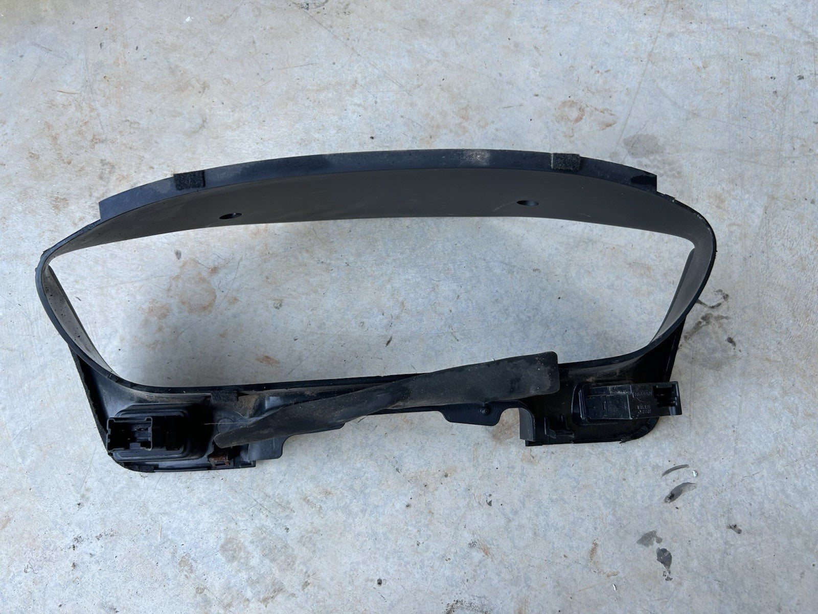 95-98 Nissan 240sx S14 OEM Gauge Cluster Dash Trim Bezel