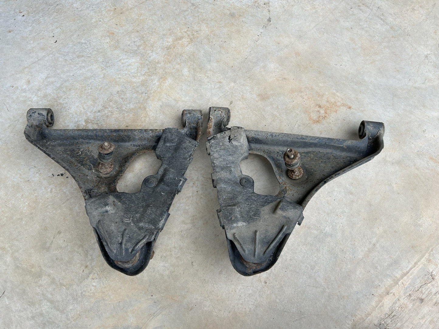 89-94 Nissan 240sx S13 OEM Rear Lower Control Arms PAIR Left & Right
