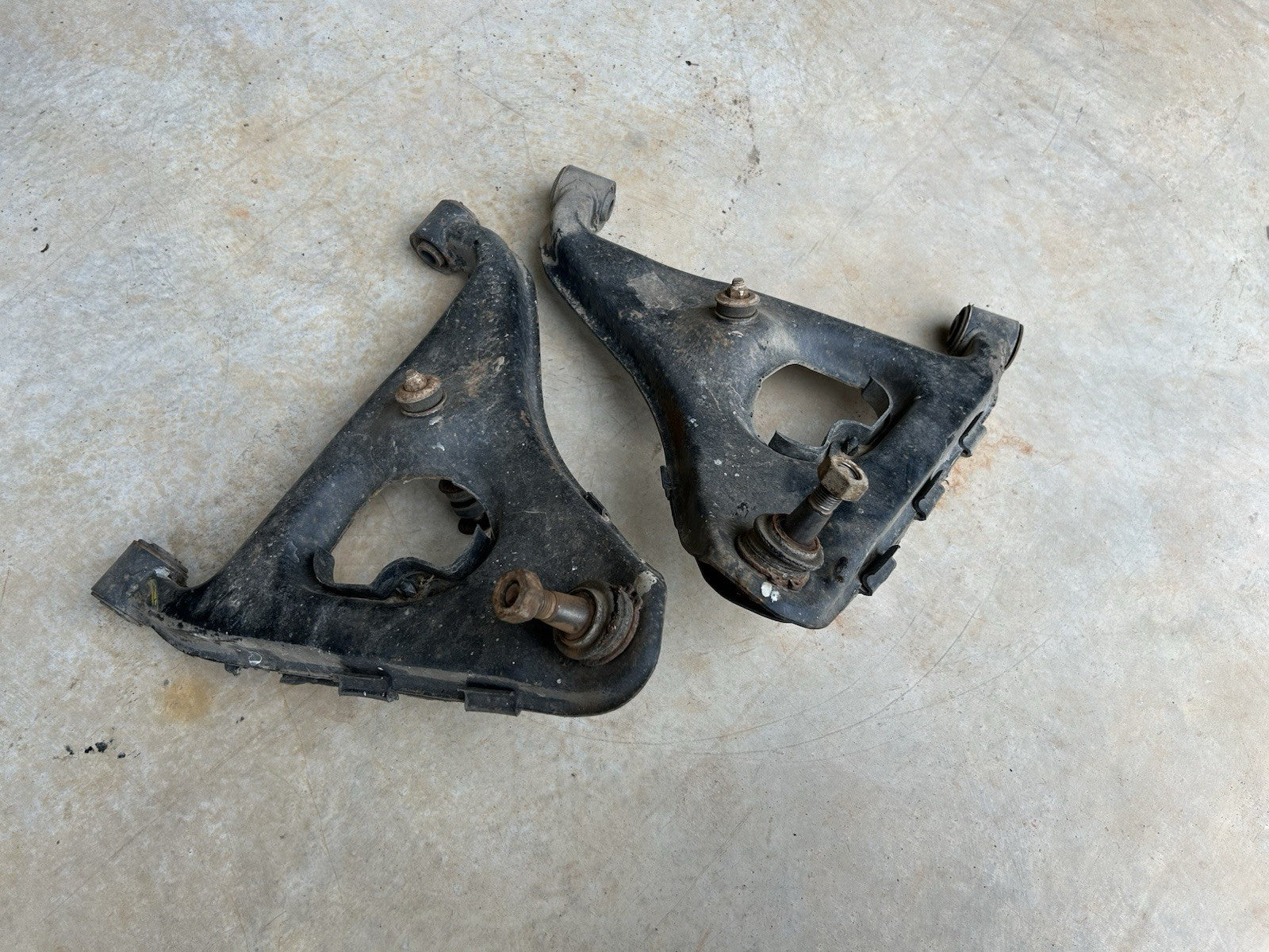 89-94 Nissan 240sx S13 OEM Rear Lower Control Arms PAIR Left & Right